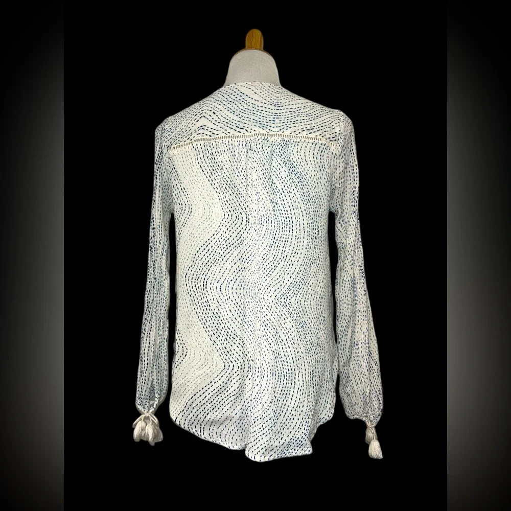 Lovestitch printed top L white blue rayon - Picture 5 of 9